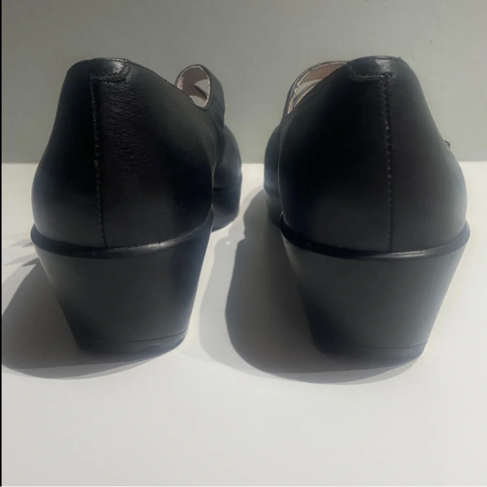 Dansko Womens Josie Mary Jane Shoe  Black